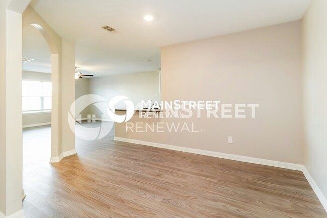 Building Photo - 23014 Bellini Dr