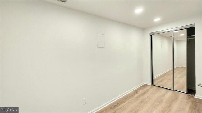 Building Photo - 8931 Park Forest Dr