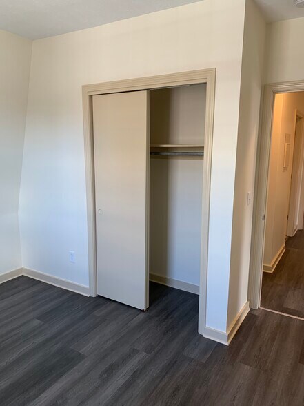 Building Photo - 191 Main St