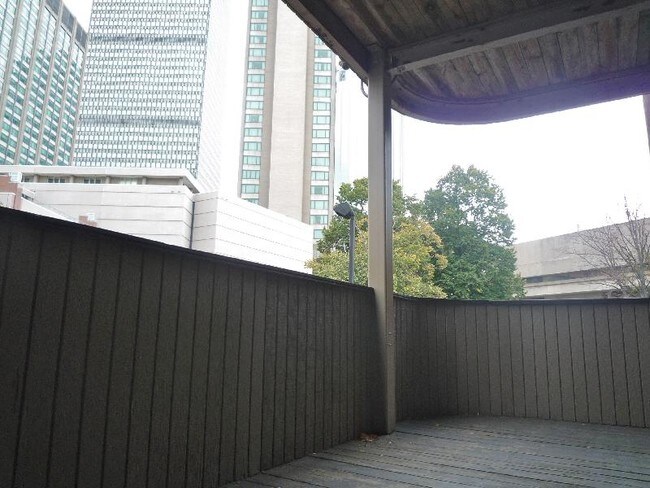 Building Photo - 60 Saint Germain St