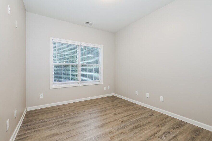 Building Photo - 908 Maple Leaf Dr