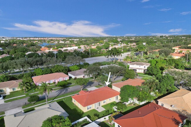 Building Photo - Great Single Family Home in Miramar