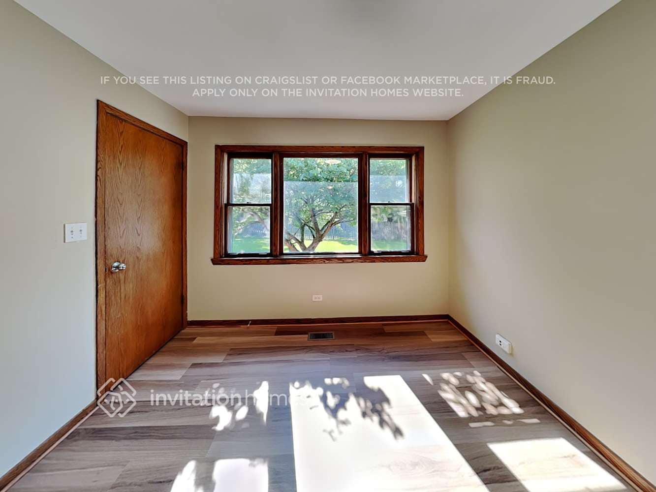 Building Photo - 16142 Grove Ave