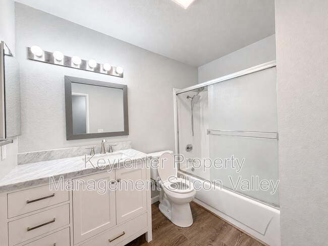 Building Photo - 1418 Capurso Way