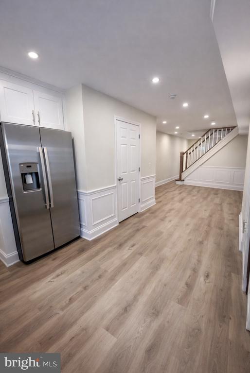 Building Photo - 22 Maple St