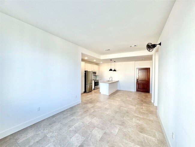 Building Photo - 2102 Mechanic St