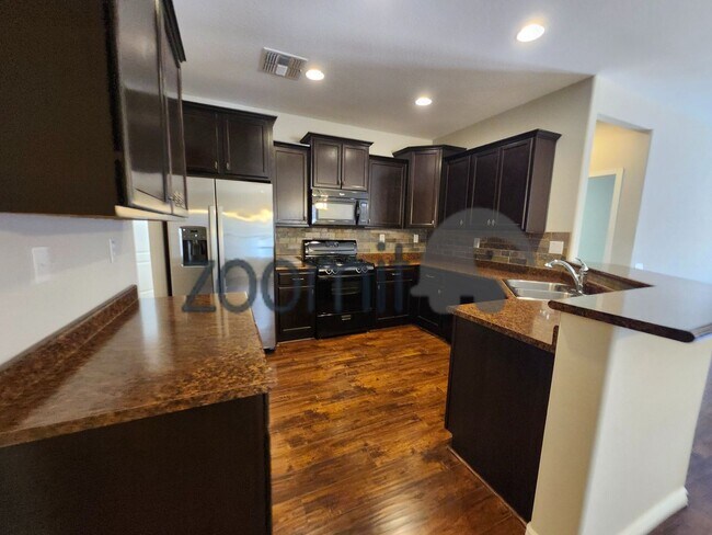 Building Photo - COMING SOON  EARLY MAY - Beautiful Single Level Home 3 bedrooms  2 bath