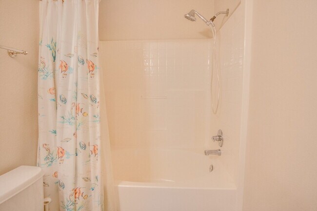 Building Photo - Northeast Pensacola 2 R, 2BA Home Near UWF with Wood-Look Flooring, Large Sunroom, Spacious Lot &...