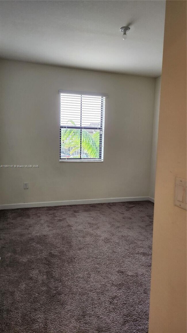 Building Photo - 25301 SW 114th Ct