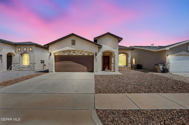 Building Photo - 14937 Tierra Fortaleza Ave