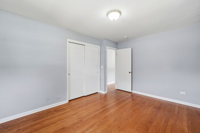 Building Photo - 152 Crestwood Dr