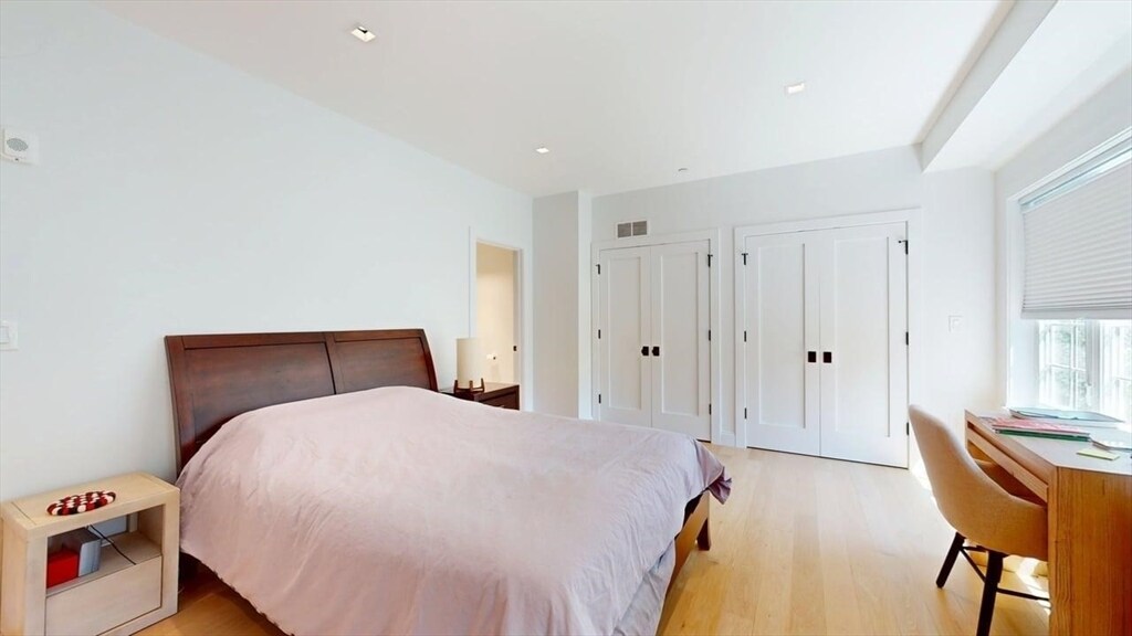 *Pictures are representative samples of the advertised unit. In some cases, the actual units you tou - 29 Crowninshield Rd