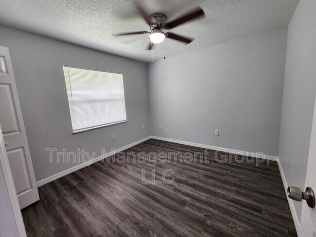 Building Photo - 12095 Elgin Blvd