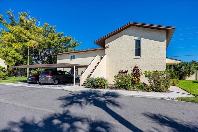 Building Photo - 501 E Bay Dr
