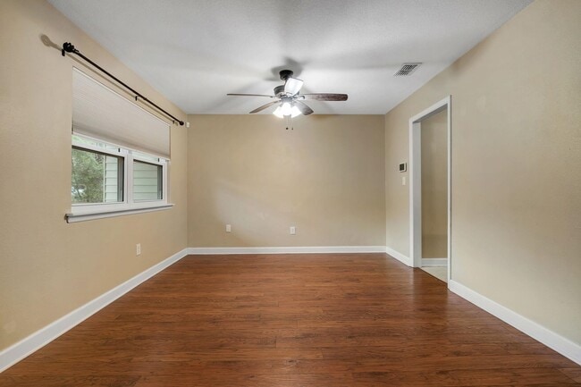 Building Photo - 5831 Split Oak Ln