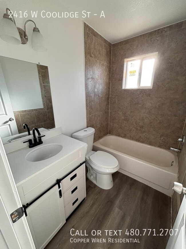 Building Photo - 2416 W Coolidge St