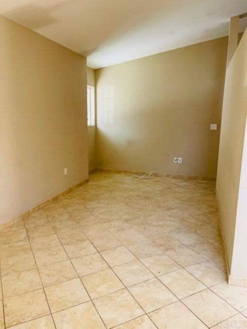 Building Photo - 25661 Willow Ln