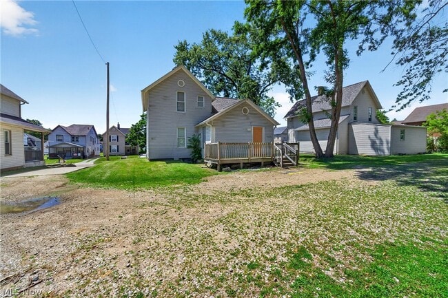Building Photo - 505 Brown St