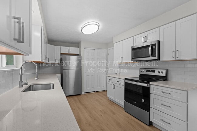 Building Photo - 3816 S Bowdish Rd