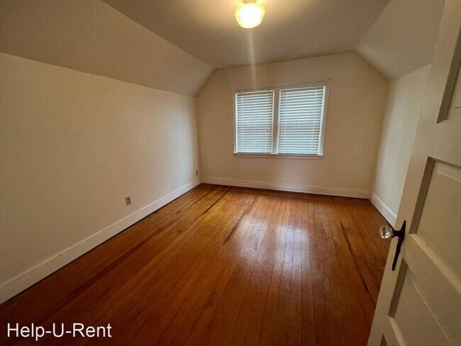 Building Photo - 2 br, 1 bath House - 1443 N Canyon St