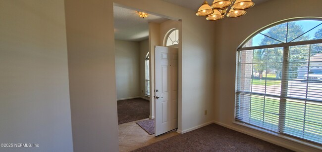 Building Photo - 2428 Cedar Trace Dr E
