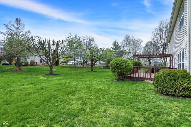 Building Photo - 5761 Cantigny Way S