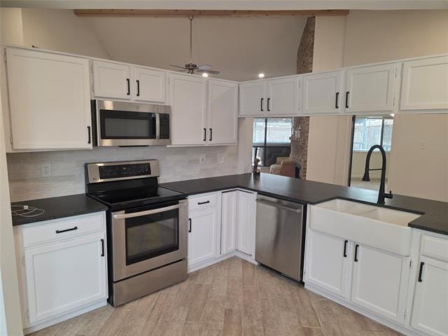 Building Photo - 306 E Schreiber St