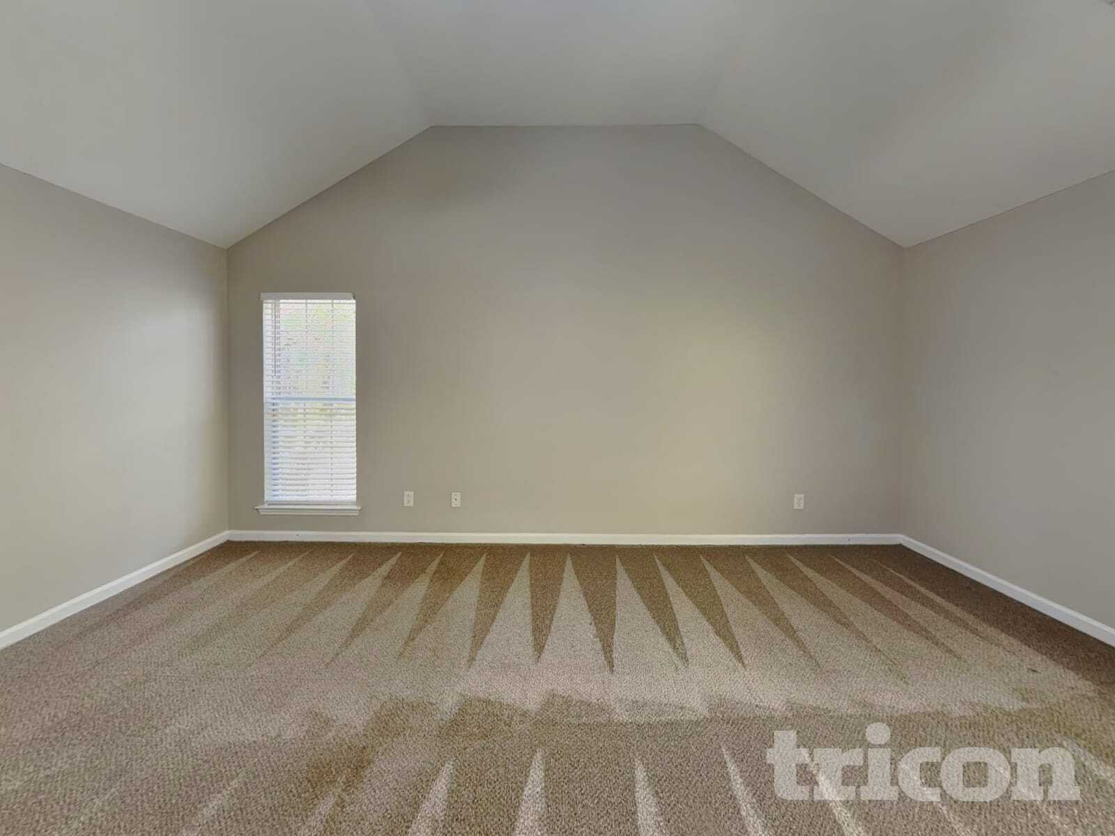 Building Photo - 10587 Village Trail