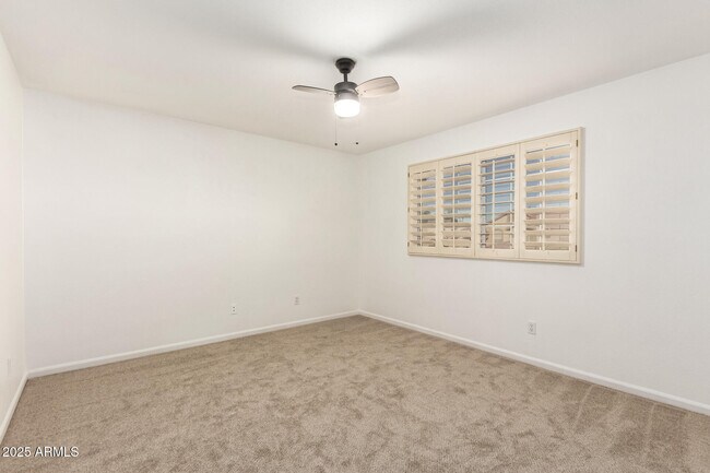 Building Photo - 7834 W Kerry Ln