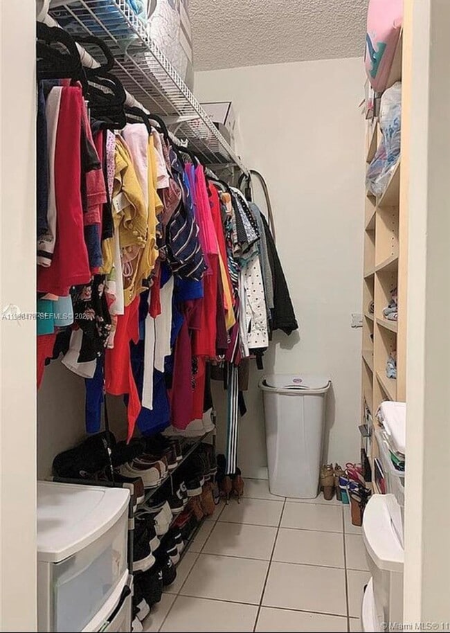 Building Photo - 6205 SW 131st Ct