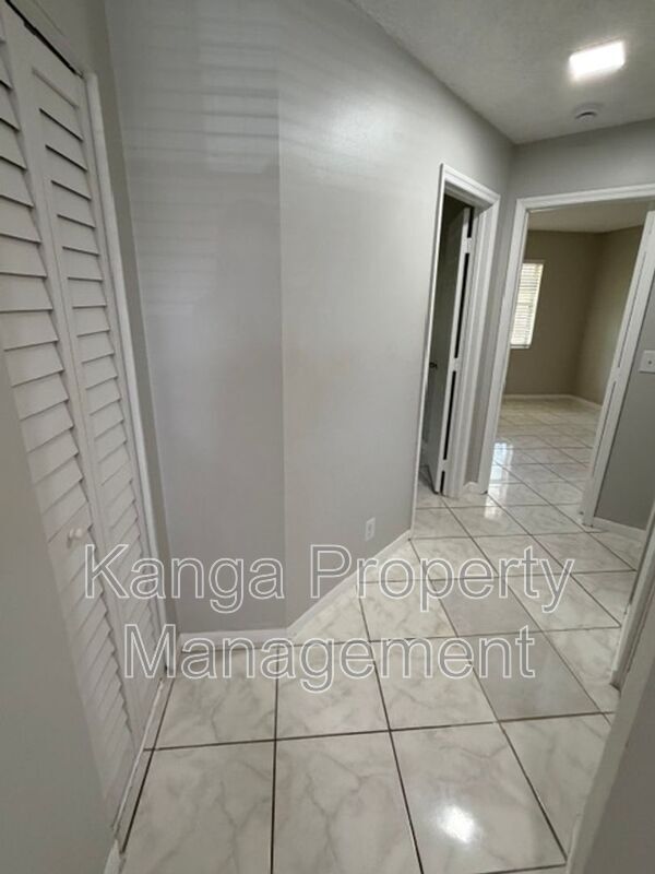 Building Photo - 11449 NW 35th St