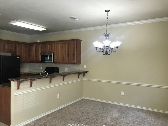 Building Photo - 424 Forest Dr Loop