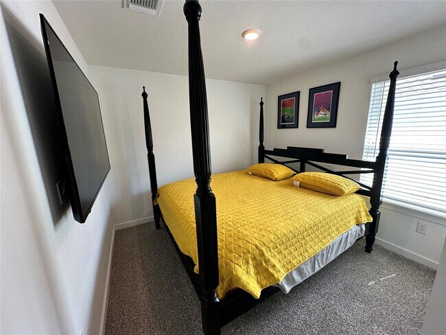 Building Photo - 9613 Oxbow Strap Dr