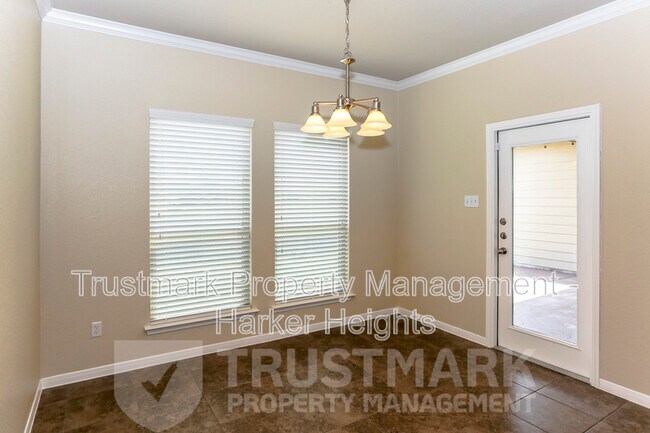 Building Photo - 8121 Iron Gate Dr