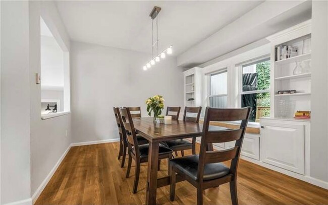 Building Photo - Love at First Sight - Beautiful 3 Bedroom ...