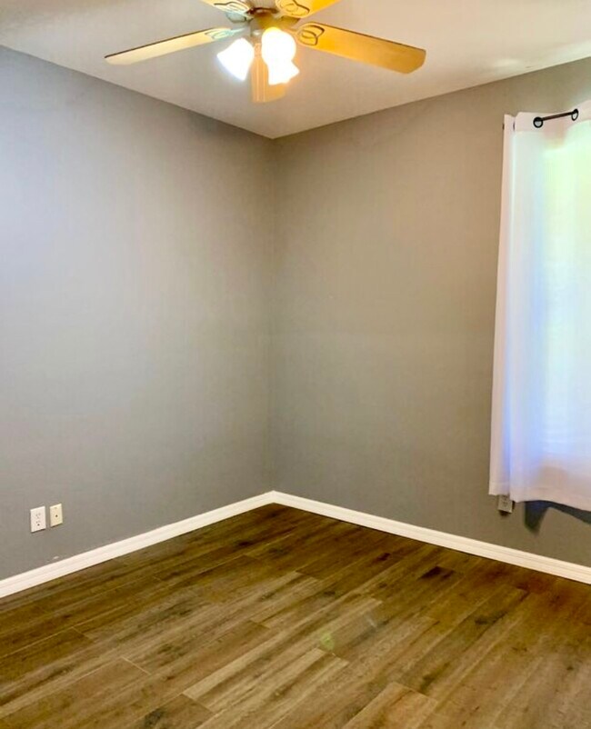 Bedroom 4 - 10102 Cove Lake Dr