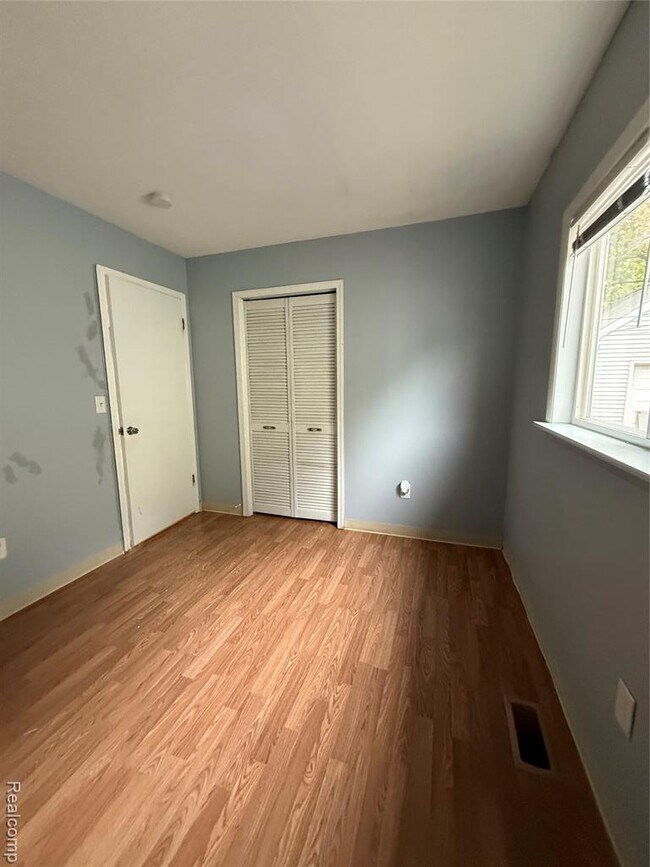 Building Photo - 7219 Hupp Ave
