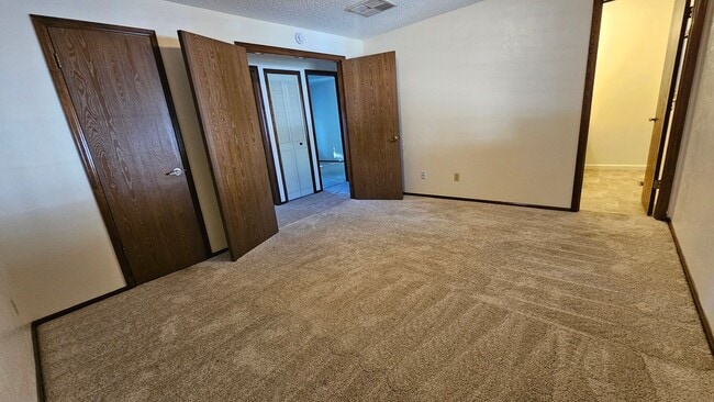Building Photo - 13884 W 68th Dr
