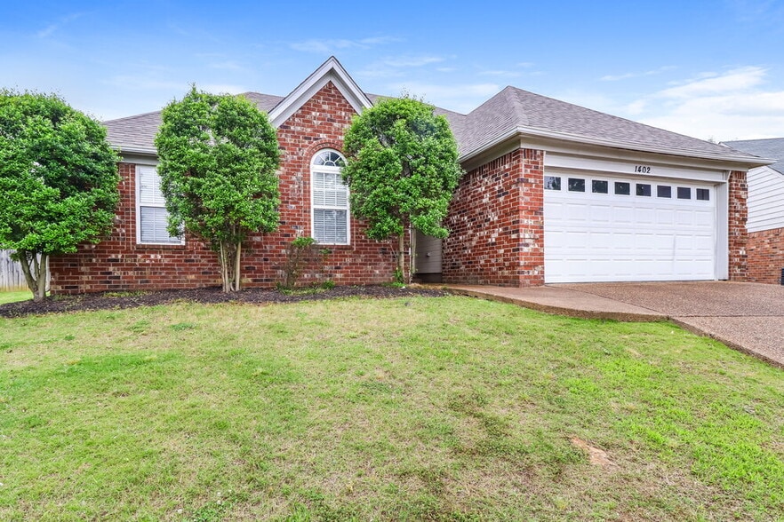 Building Photo - 1402 Leery Cove