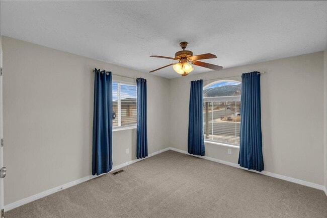 Building Photo - "Spacious 5-Bed, 3-Bath Home in Cedar City - 2964 Sq. Ft. of Comfort in Canyon Gate Subdivision! "