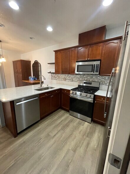 Kitchen Overview - 1272 Figuero Way