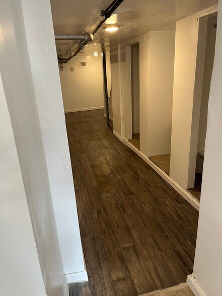 Building Photo - 158 S 11th Ave