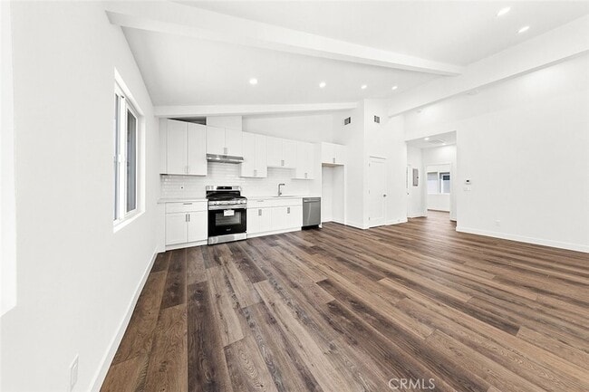 Building Photo - 13010 Hartland St