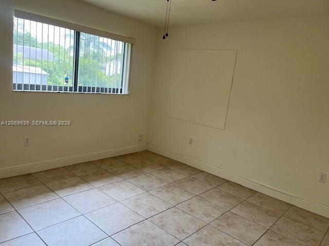 Building Photo - 4605 SW 65th Ave