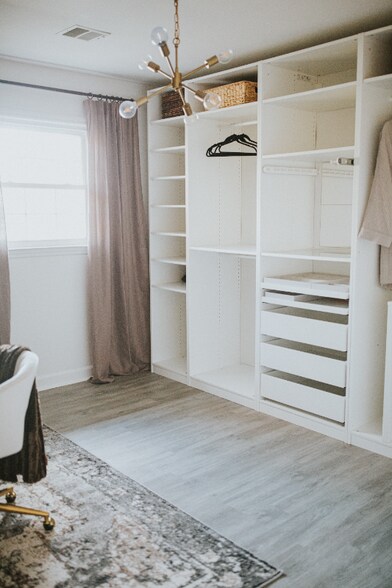 Building Photo - 1709 Chester Valley Ct