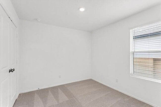 Building Photo - 104 Donnington Dr
