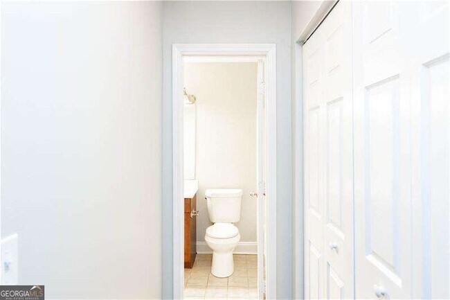 Building Photo - 2657 Lenox Rd NE