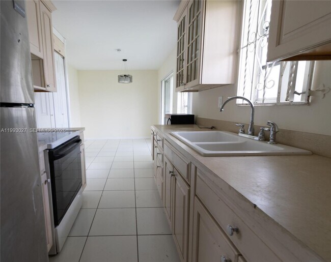 Building Photo - 11770 SW 168th St