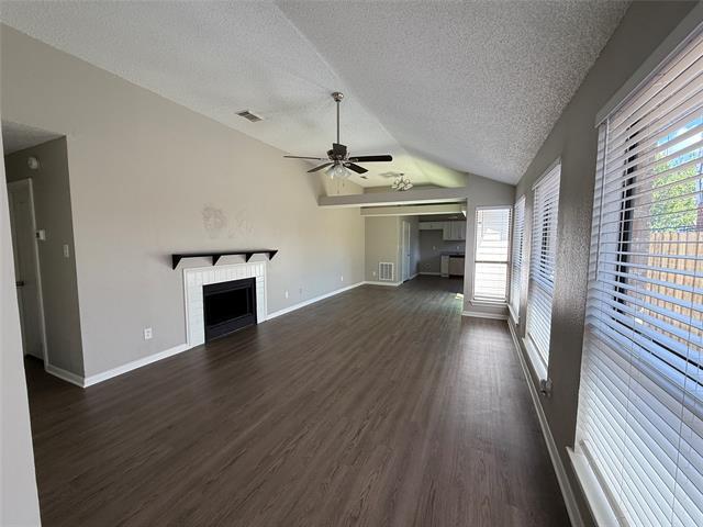 Building Photo - 10259 Sand Springs Ave