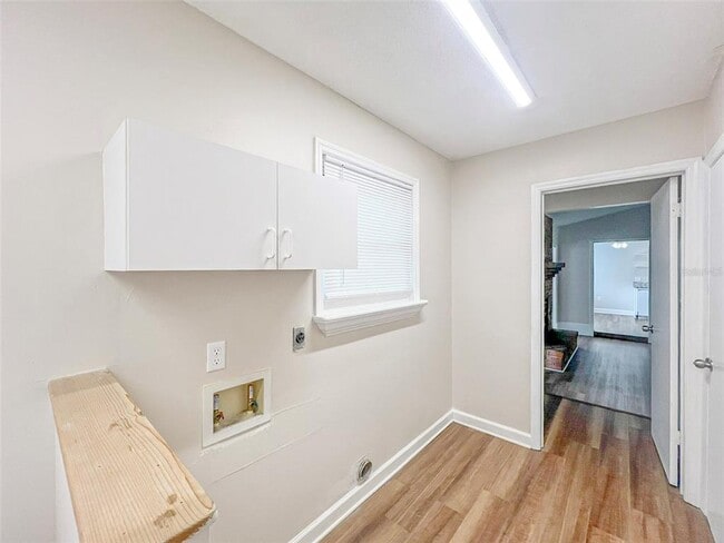 Building Photo - 2926 Forestgreen Dr S